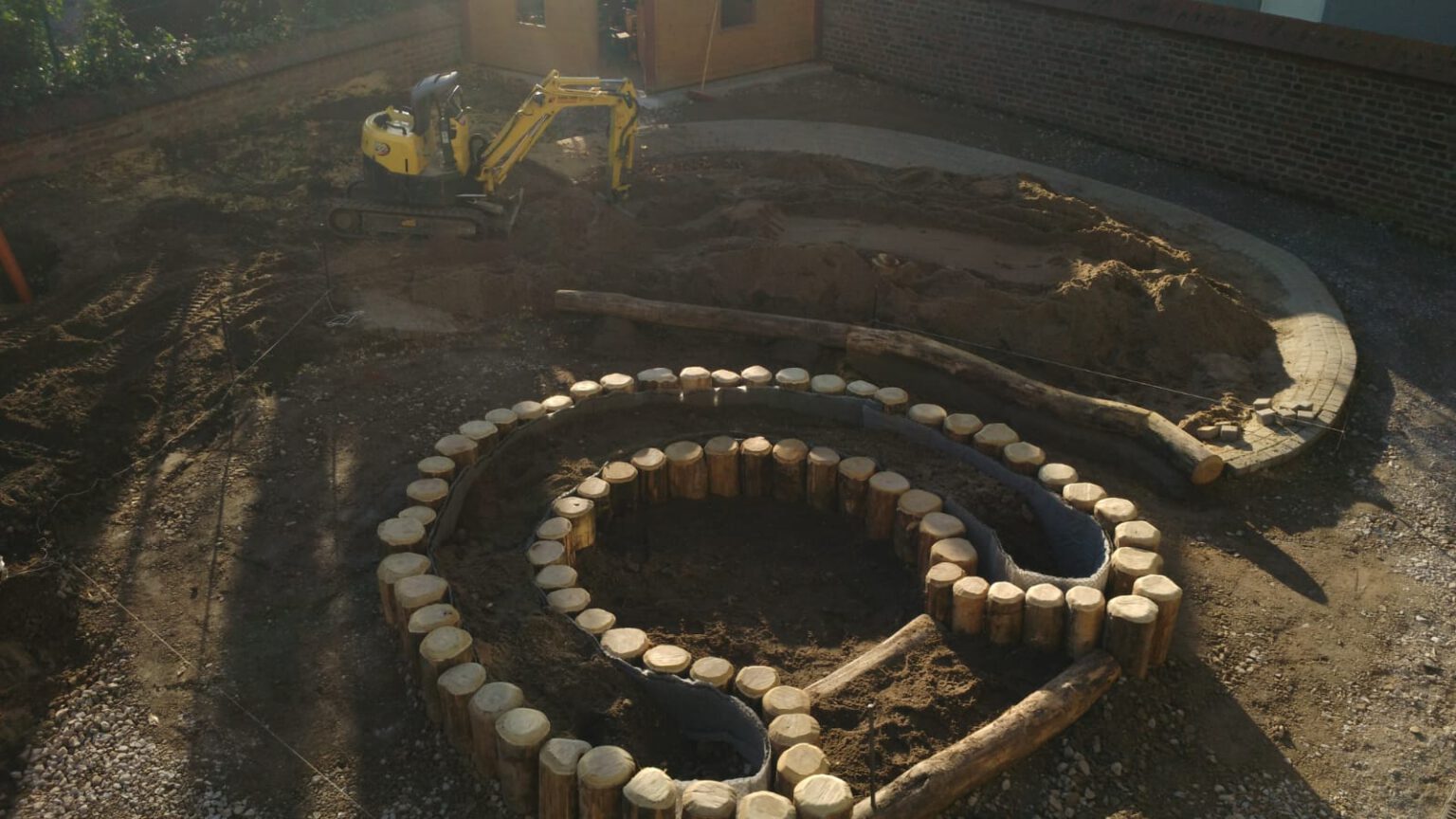 5f76395e-591a-4751-b9c2-0cf01cd7f8e3