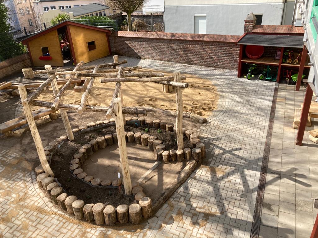 cdddc4de-2518-40c5-b32b-78b4fa7b732c