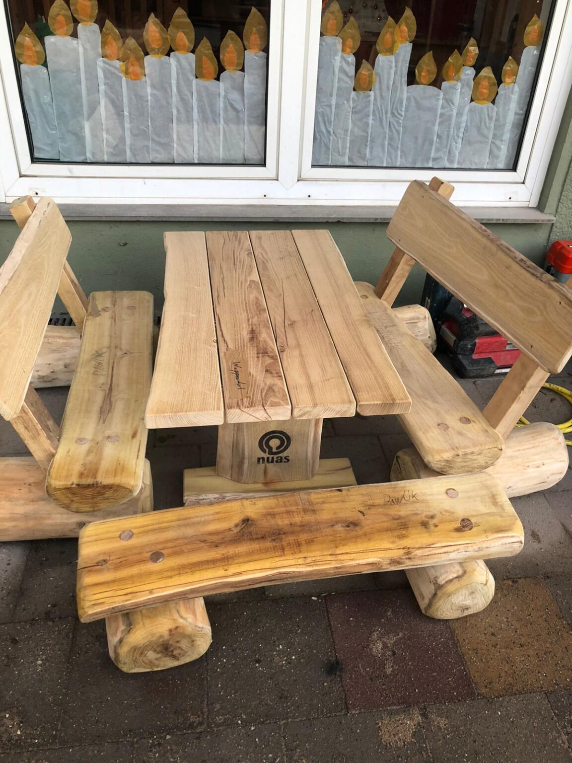 fb9e55c4-4950-47f1-b27d-bec339eb7740